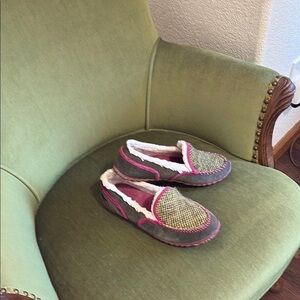 Cozy Pink and Brown Women's Loafers